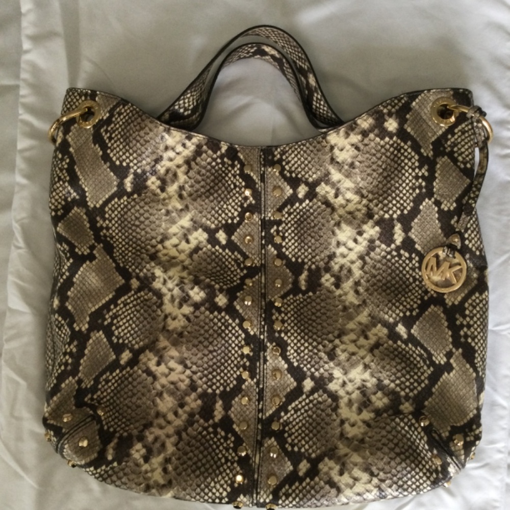 Large Michael Kors hobo bag